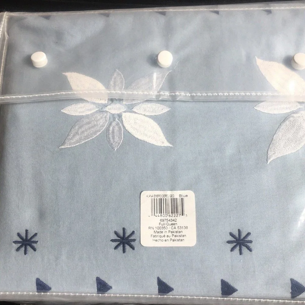 new 3-pc BLUE Wild Sage Alana Embroidered Geometric FULL / QUEEN Duvet Cover Set